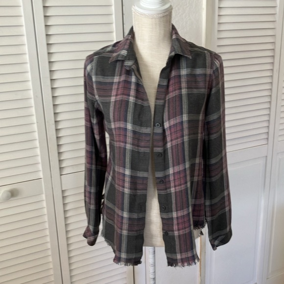 Cloth & Stone‎ Grey and Pink Flannel Raw Hem Size Small great condition - Picture 2 of 5